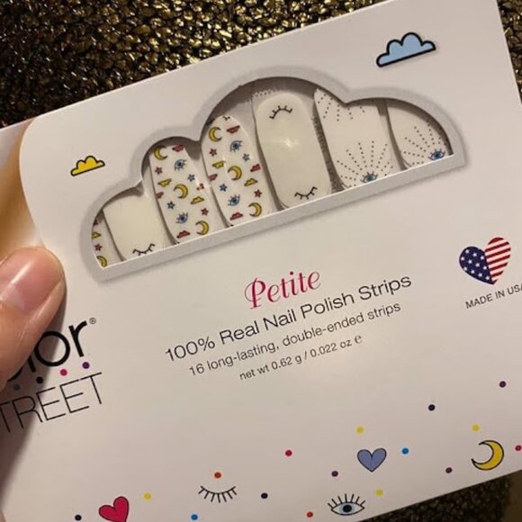 Color Street, How Eye Roll Nail Art Petite Nails, Retired - Picture 2 of 5